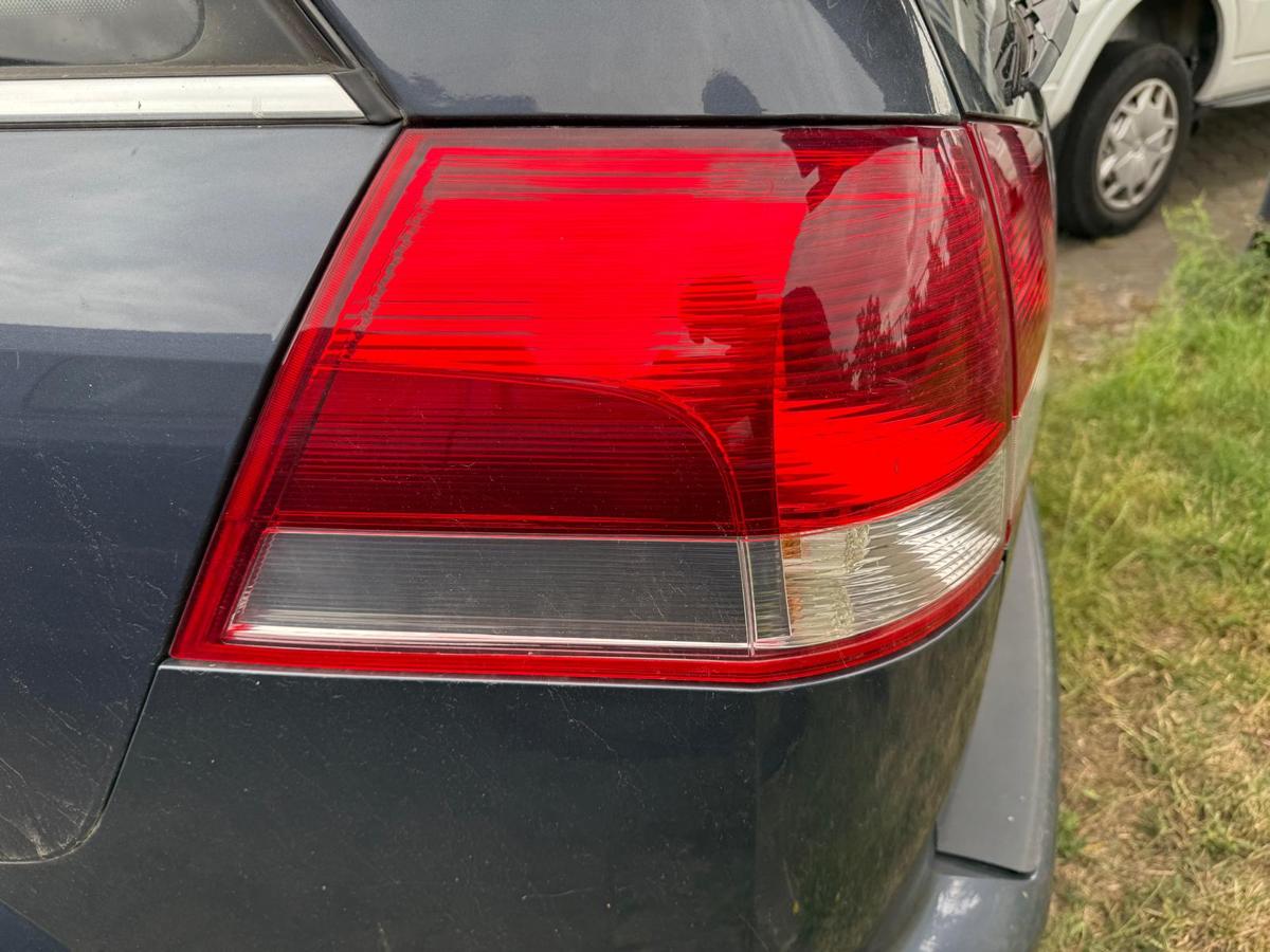 Opel Vectra C original Rücklicht Rückleuchte links Caravan BJ06